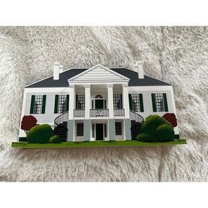 Sheila’s Collectibles #PLA05 The Dickey House Stone Mountain Park, GA in Box